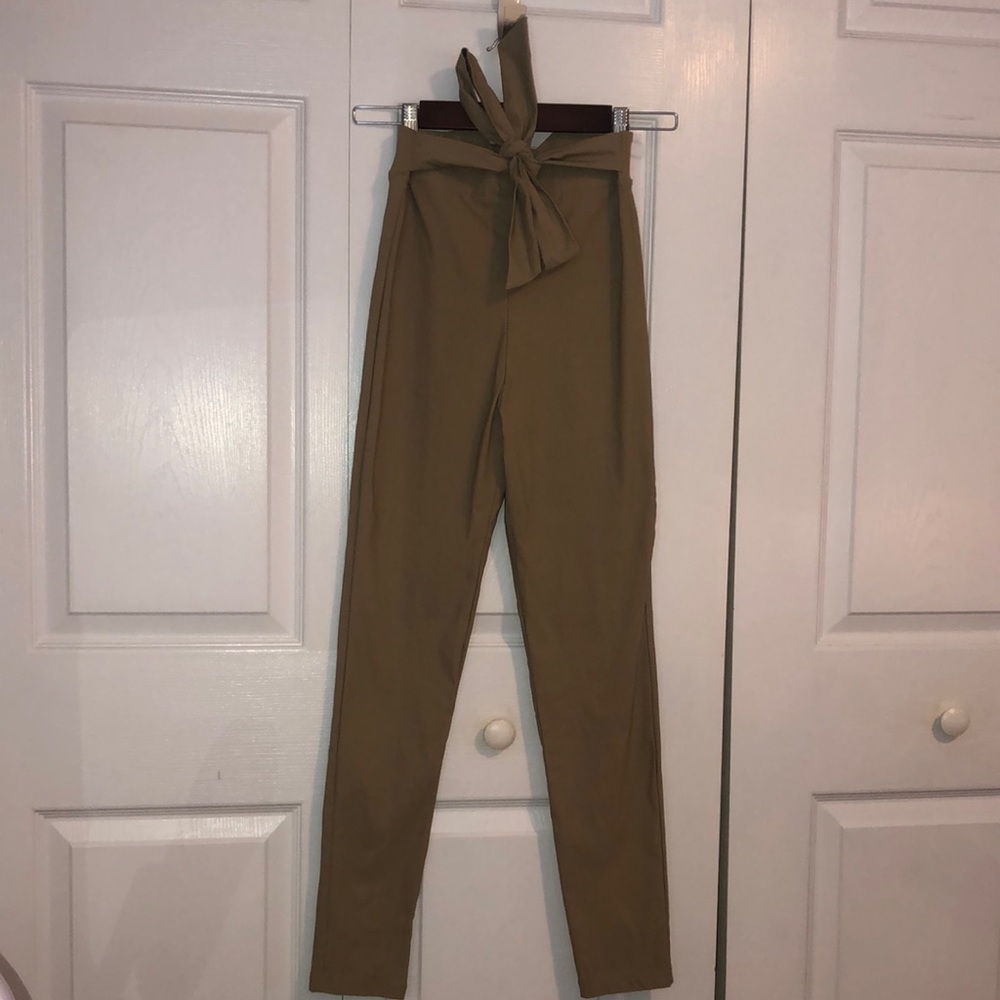 Papaya Khaki Dress Pants, Women’s Size Small, Brand New!